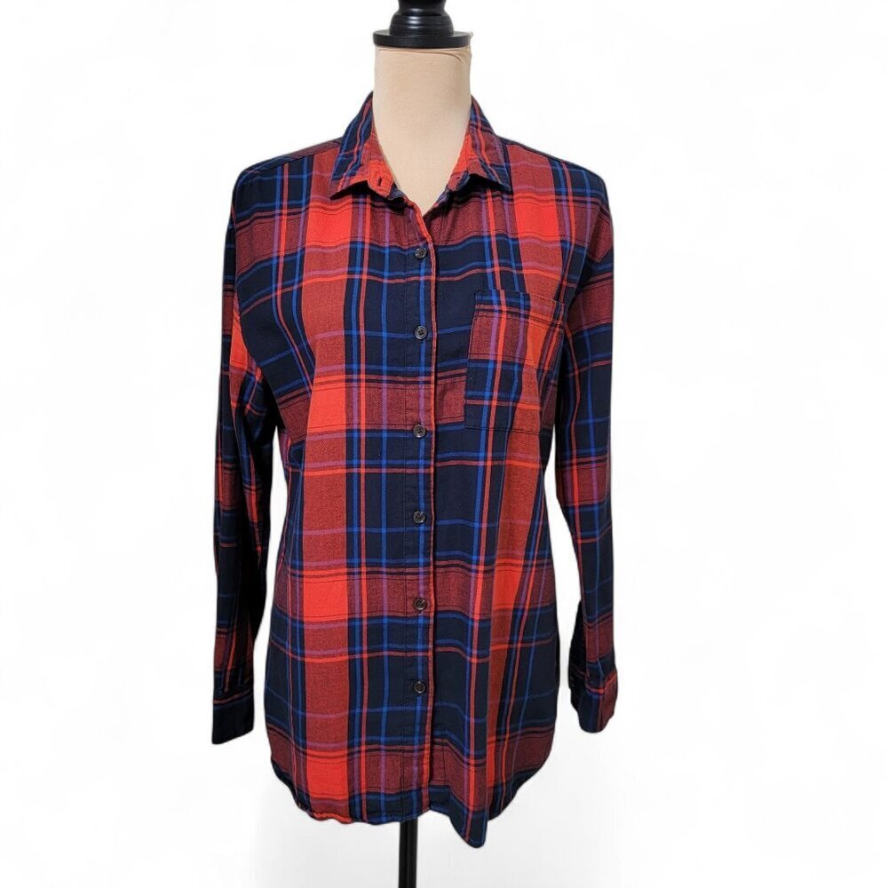 Old Navy Size M Red & Navy Blue Plaid "Boyfriend" Flannel Button Front Shirt